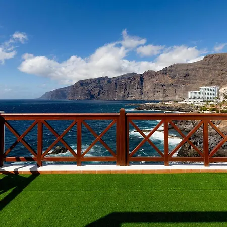 Acantilados De Gigantes * Puerto de Santiago (Tenerife)